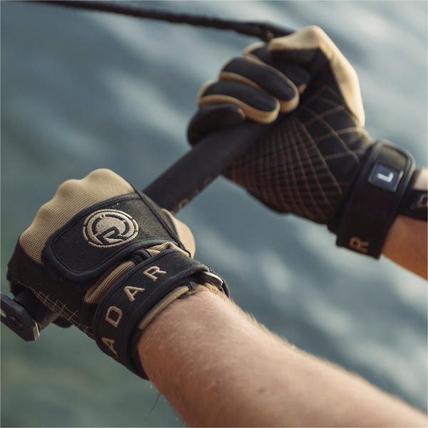 2026 Radar Podium Gloves R24GL-POD-GO - Black / Gold